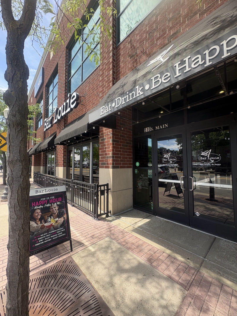 Bar Louie in Royal Oak