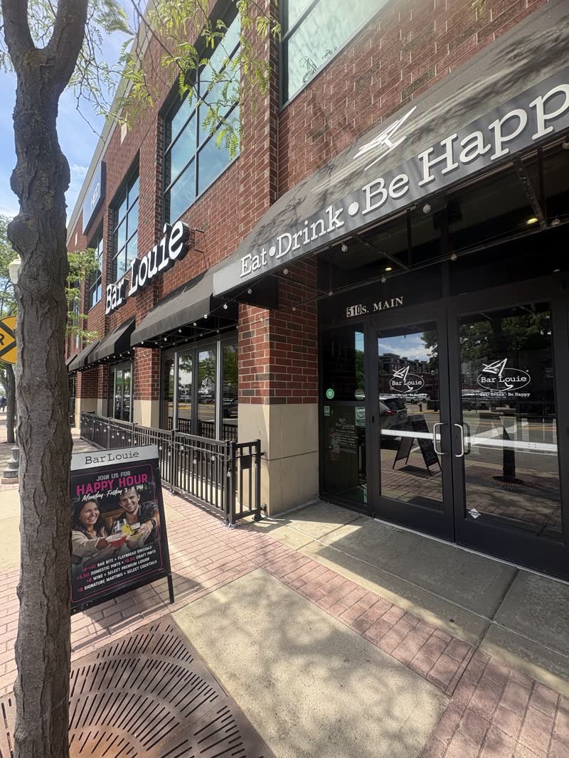 Bar Louie in Royal Oak