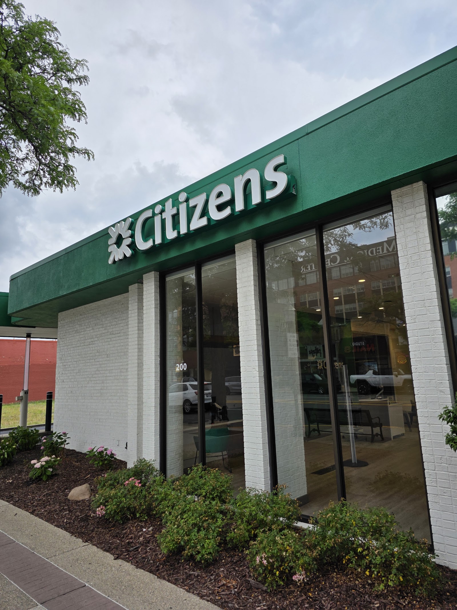 Citizens — photo