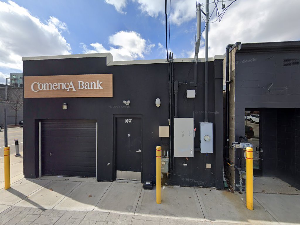 Comerica Bank in Royal Oak