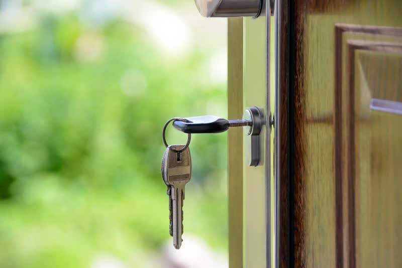 Door to Door Locksmith — photo