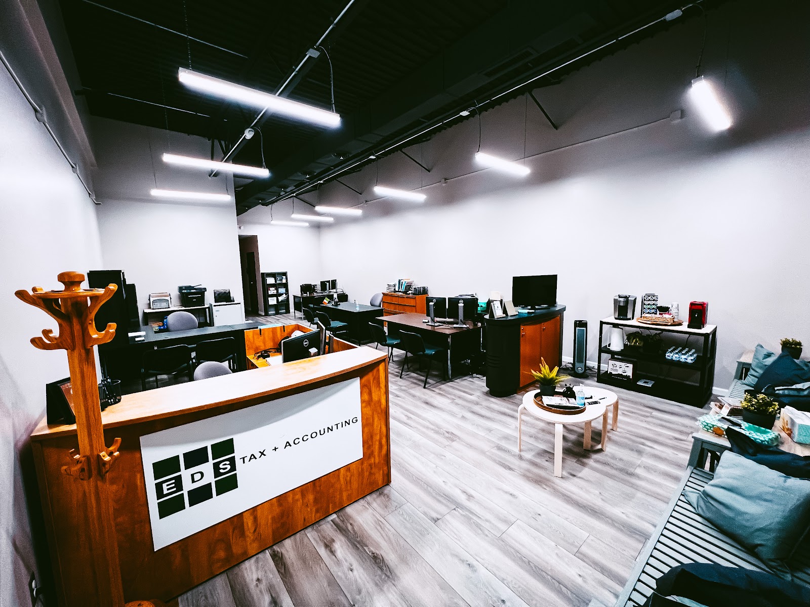 EDS TAX & ACCOUNTING in Madison Heights