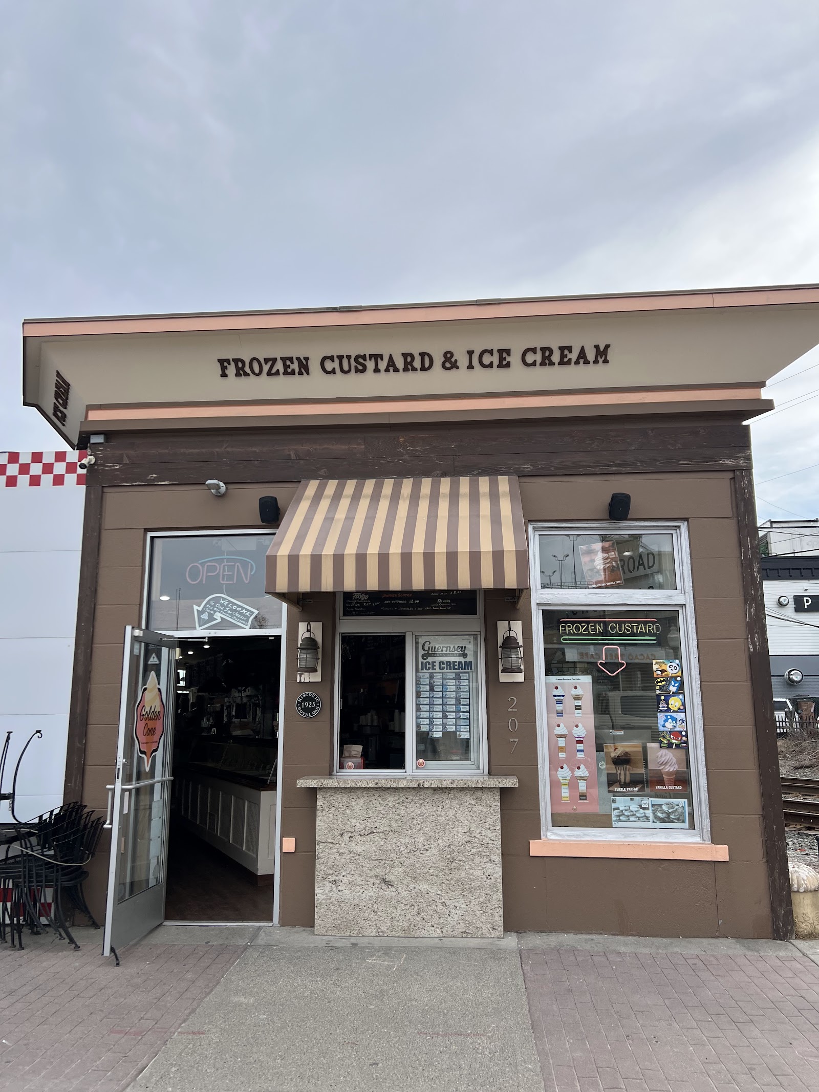 Golden Cone Frozen Custard & Ice Cream - Royal Oak in Royal Oak