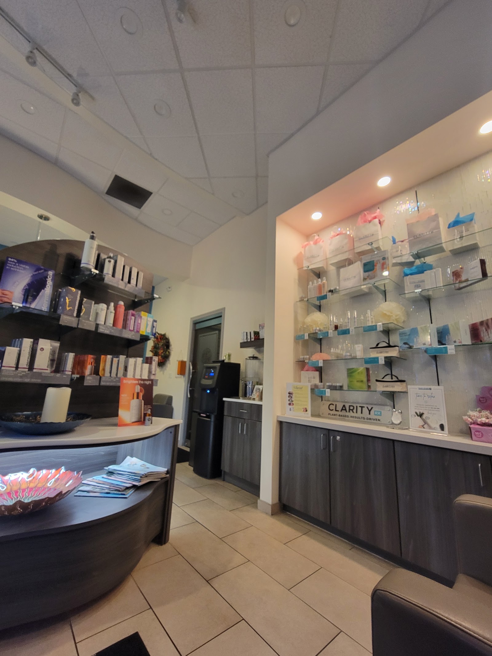 Hand & Stone Massage and Facial Spa in Ferndale