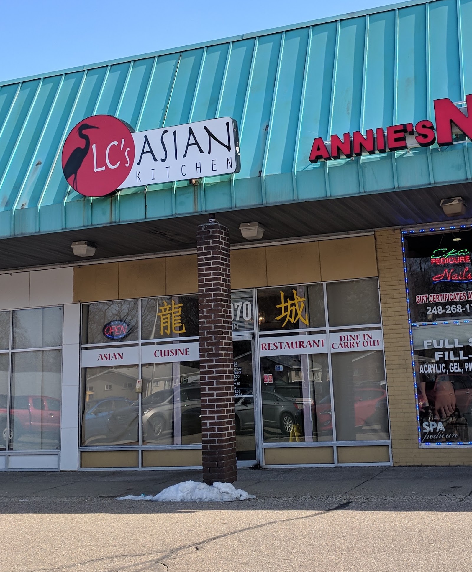 LC's Asian Kitchen in Madison Heights