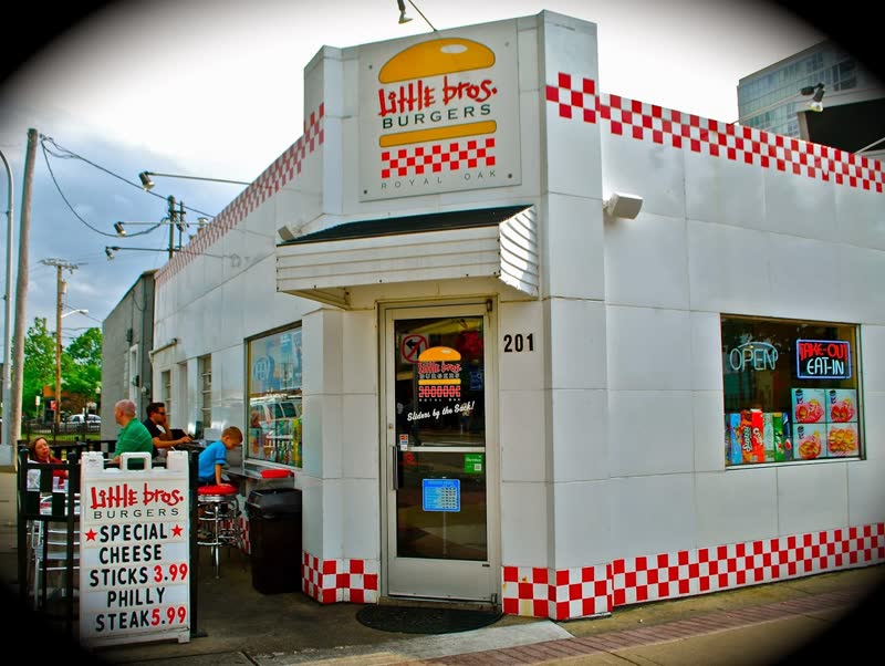 Little Brothers Burgers — photo