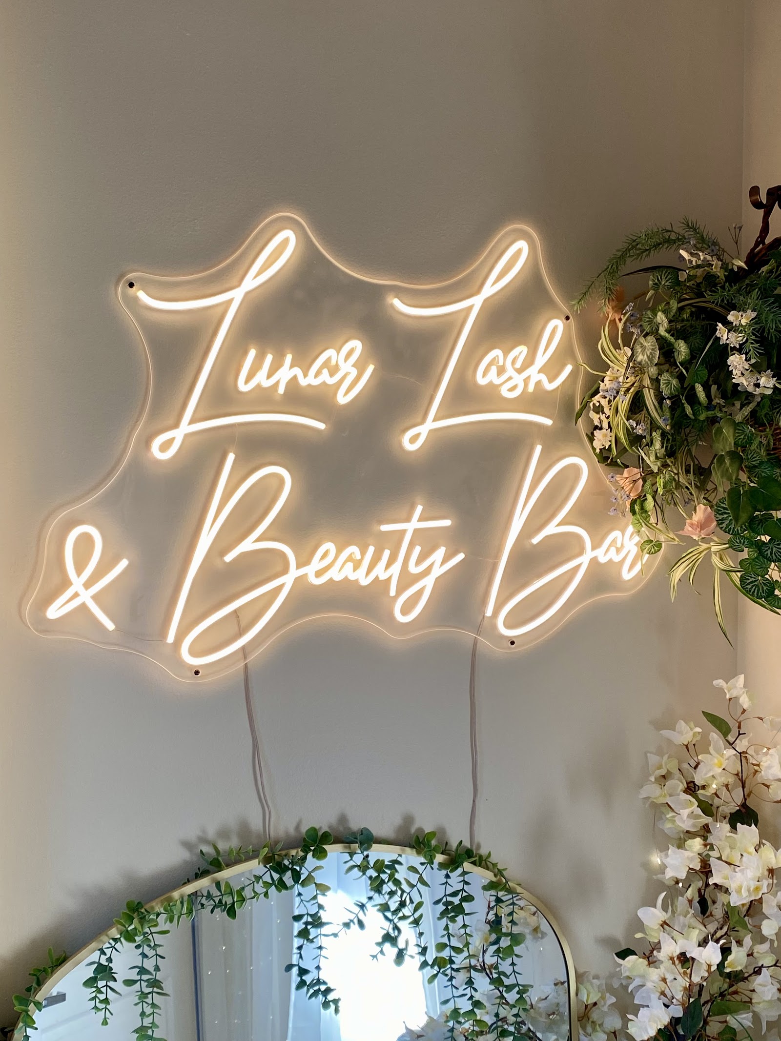 Lunar Lash and Beauty Bar in Royal Oak