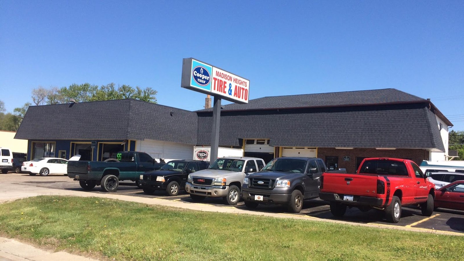 Madison Heights Tire and Auto — photo