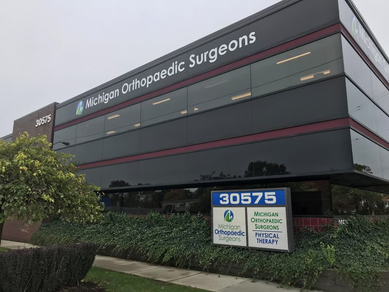 Michigan Orthopaedic Surgeons in Royal Oak