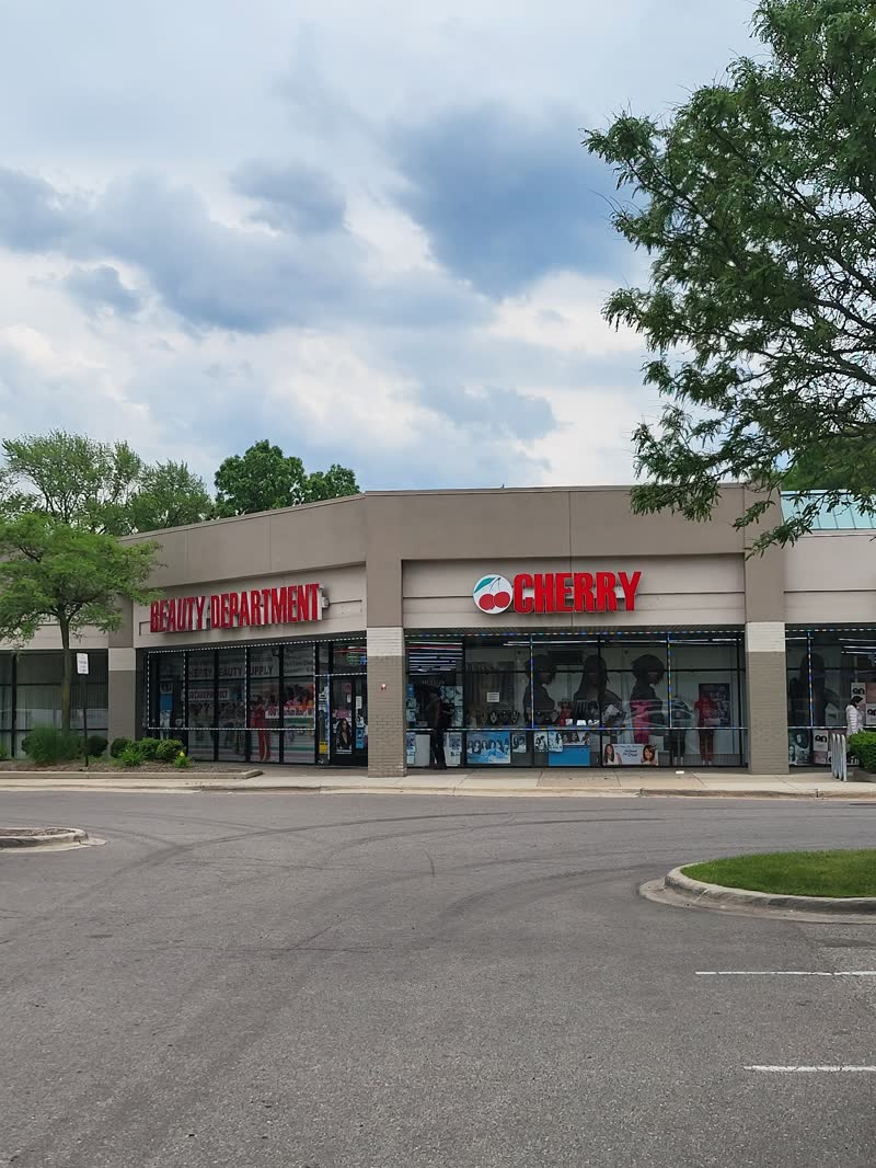 Parkwoods Plaza Shopping Center — photo