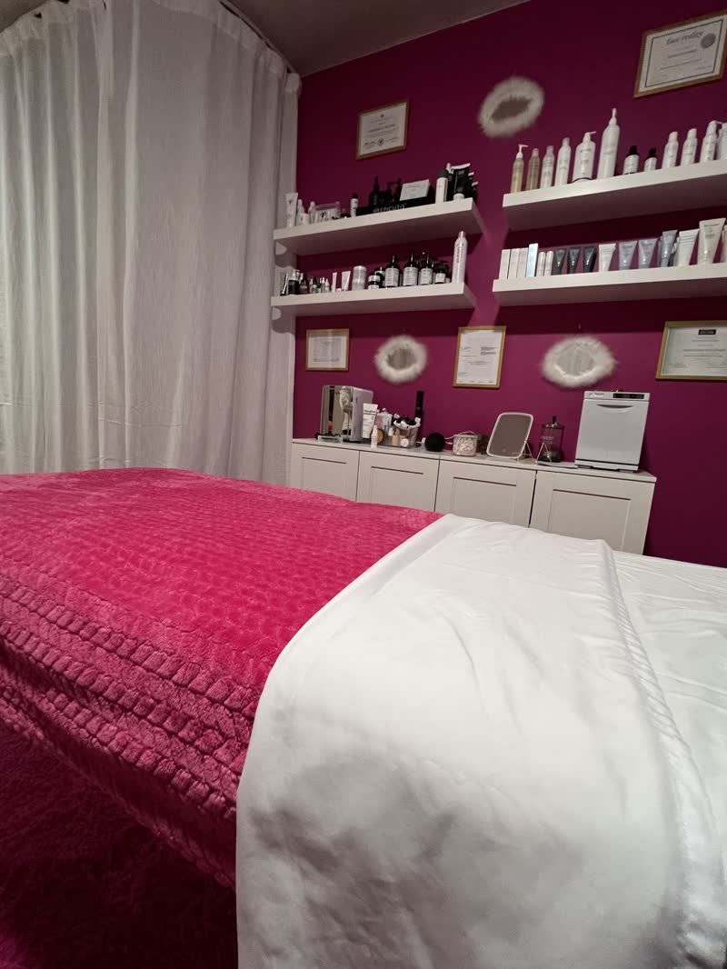 Pink Plush Taco Beauty Bar in Royal Oak