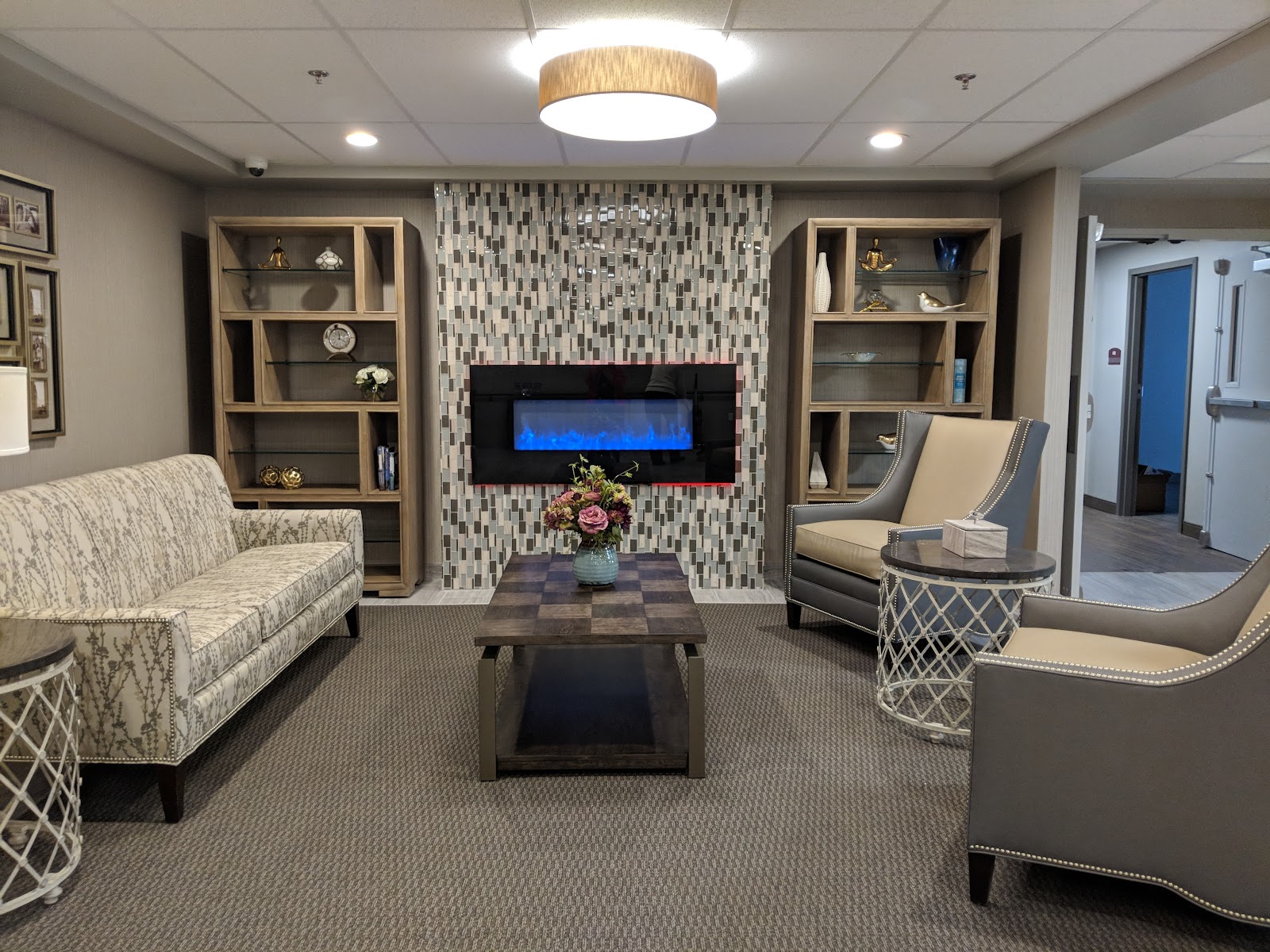 Royal Oak House Assisted Living — photo
