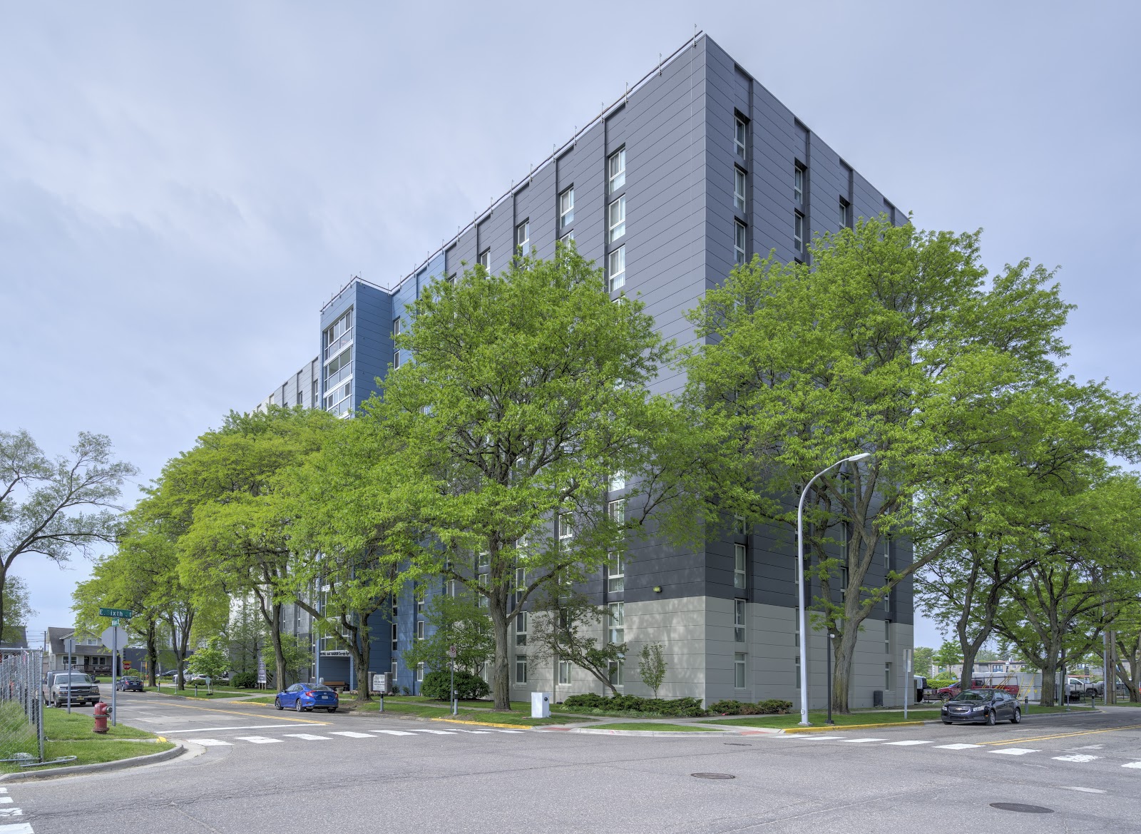 Royal Oak Manor Co-op Apartments — photo