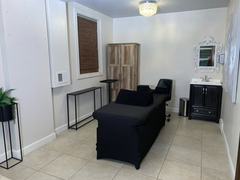 Selfish Salon Suites — photo