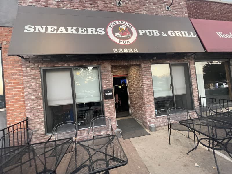 Sneakers Pub — photo
