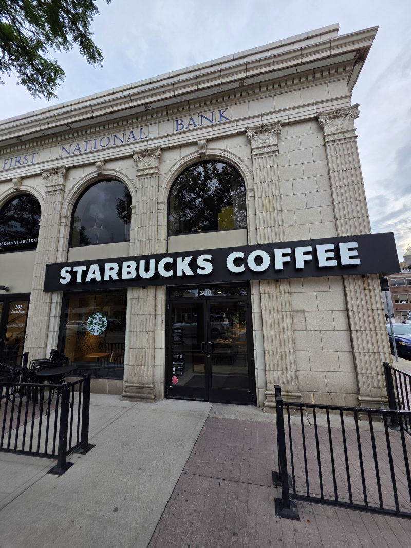 Starbucks Coffee Company in Royal Oak