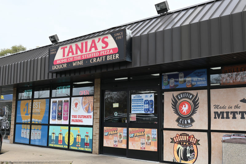 Tania's Pizza in Royal Oak