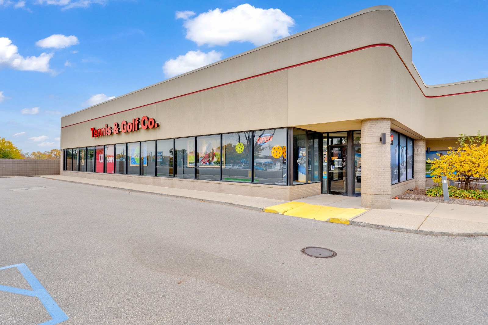The Tennis & Golf Company in Royal Oak