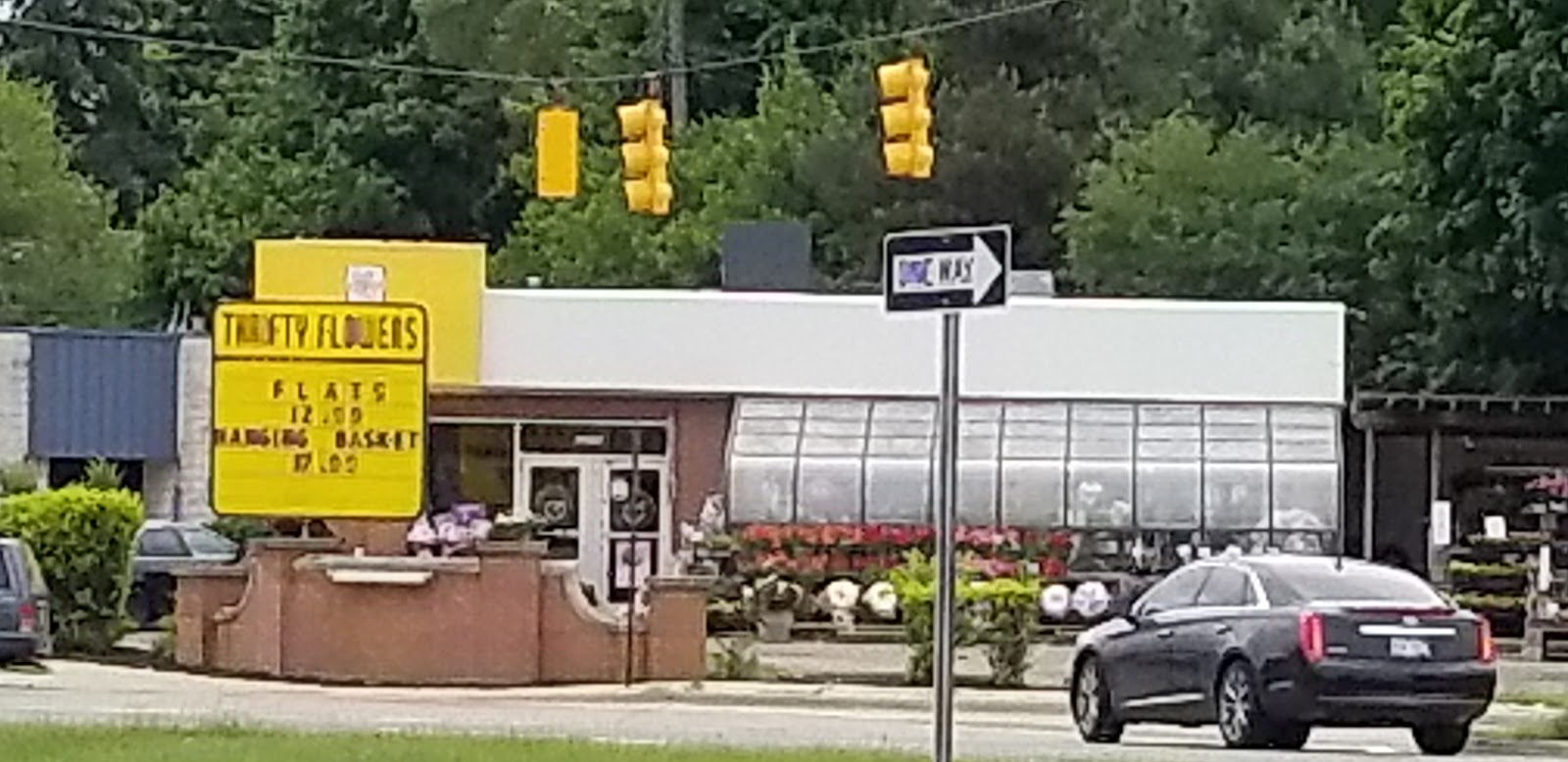 Thrifty Florist — photo
