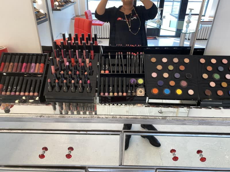 Tiffany Nicole Cosmetics in Royal Oak