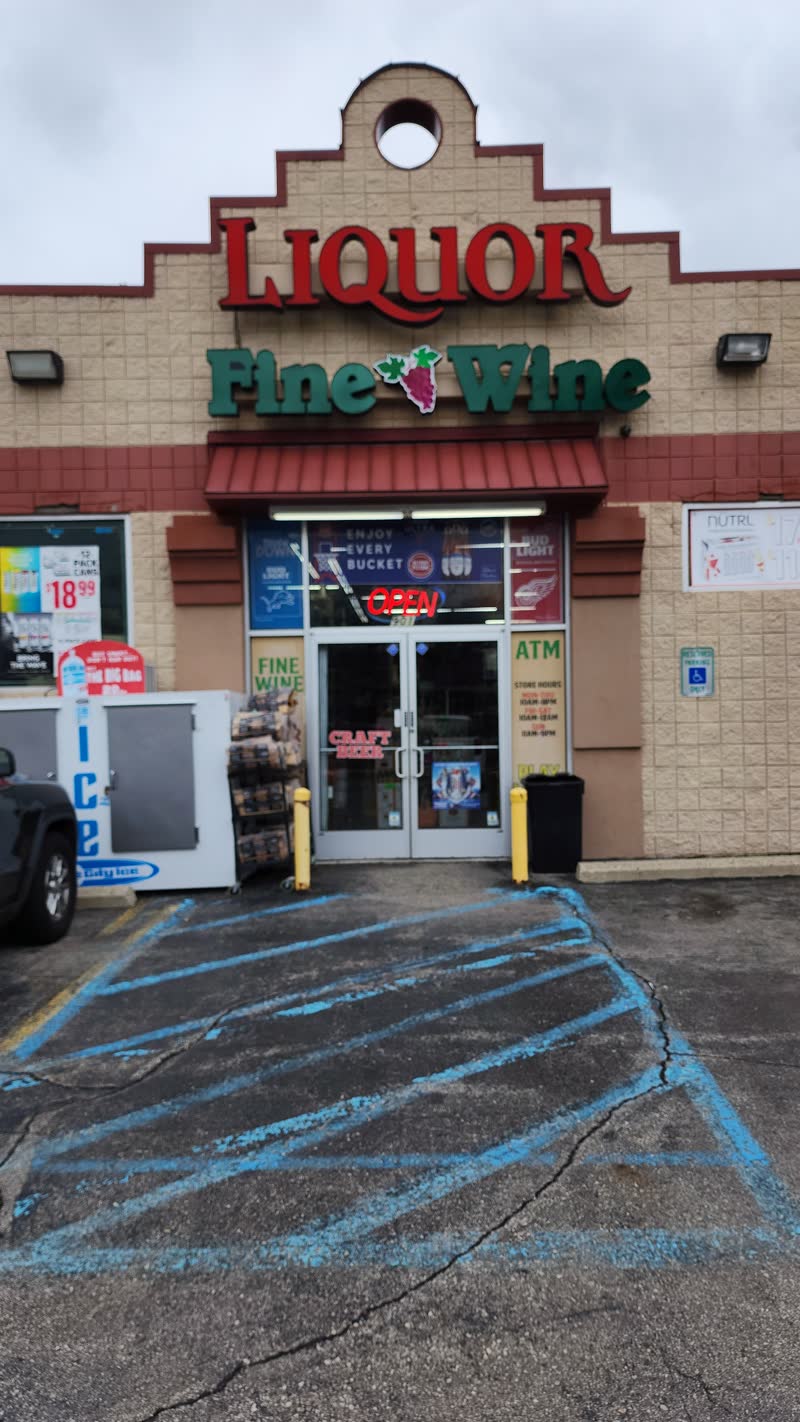 Wilson's Market/CROSSWINDS FINE FOODS in Royal Oak